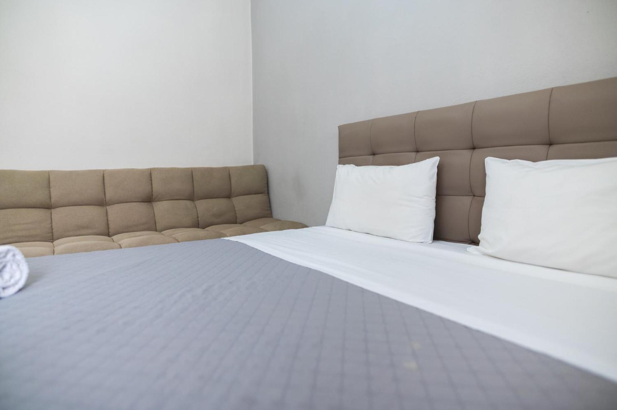 Hili Luxurious Seaside Apartment